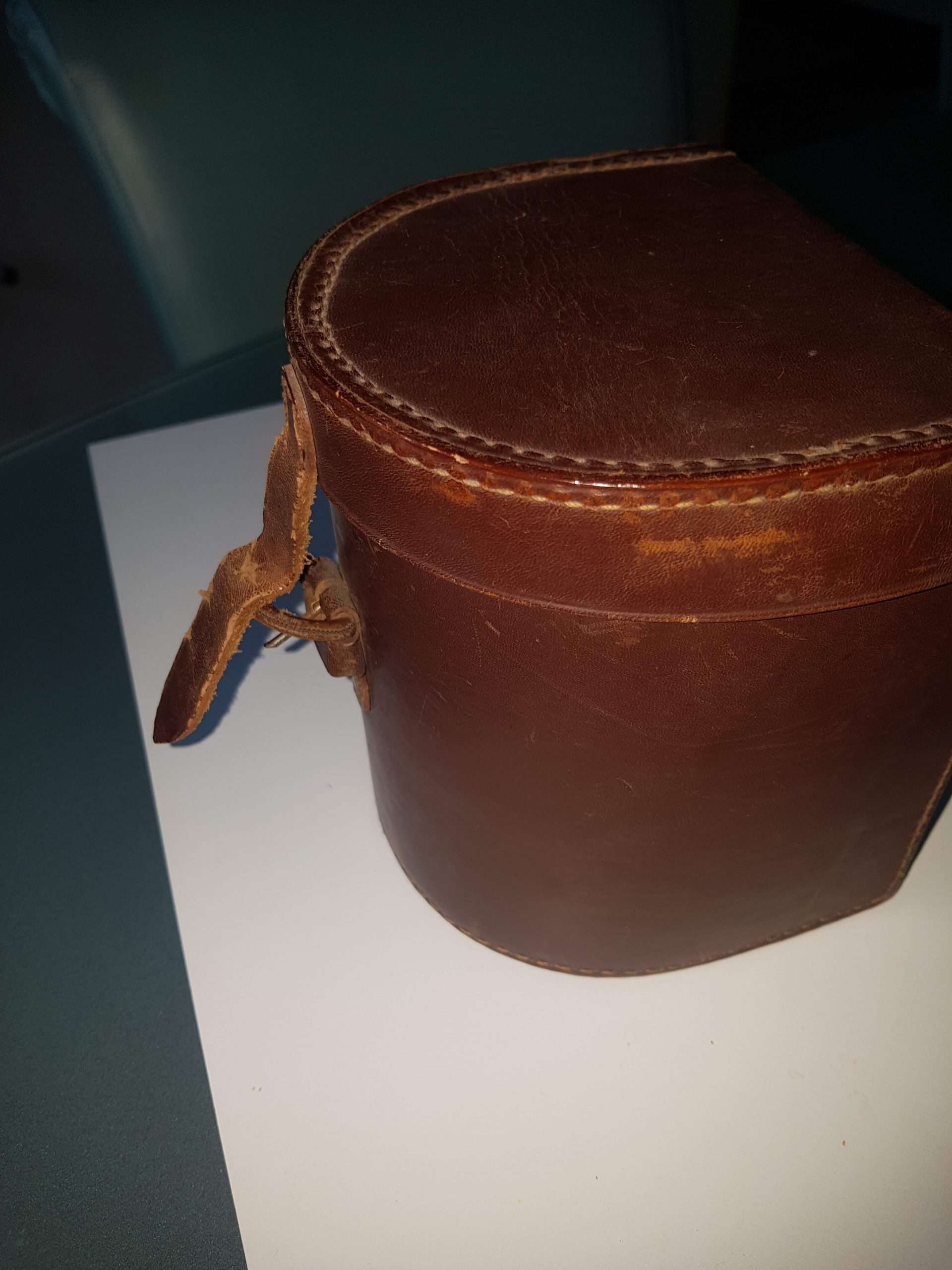 Julius vom Hofe Hochseefischerei Rolle Antik Feinsilber